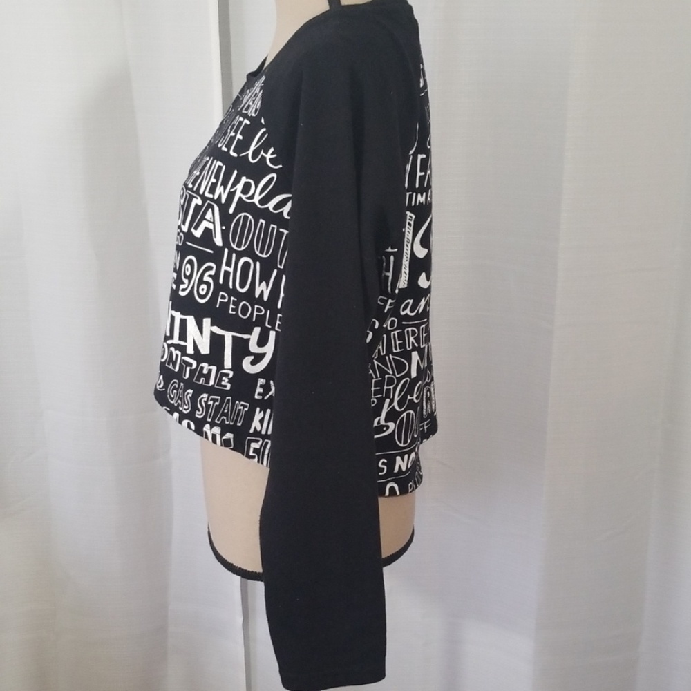 Saba babe fun cropped sweater.  Size L - Picture 3 of 8